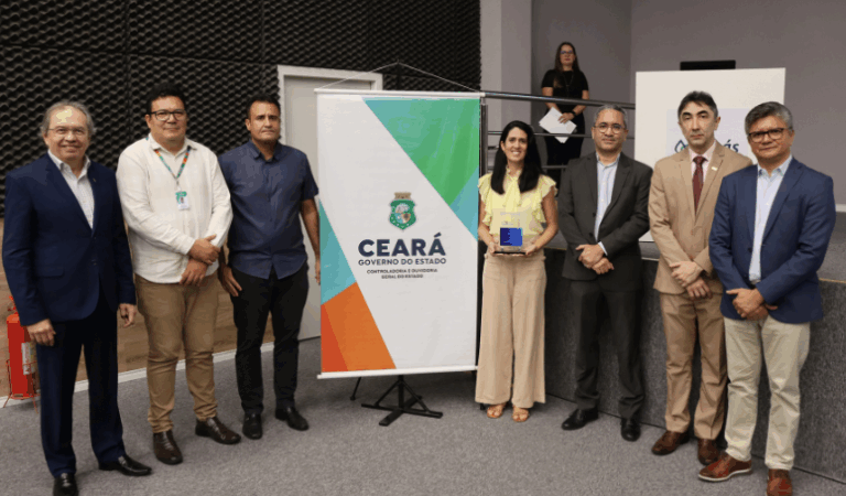 CGE Ceará recebe prêmio de 2º lugar no VII Concurso de Boas Práticas durante reunião da Rede de Ouvidorias do Estado