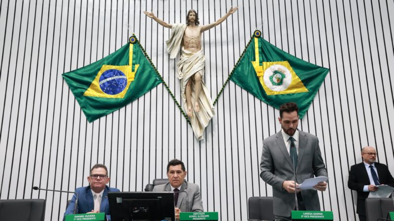 Alece inicia tramitação de 17 novos projetos apresentados por deputados 
