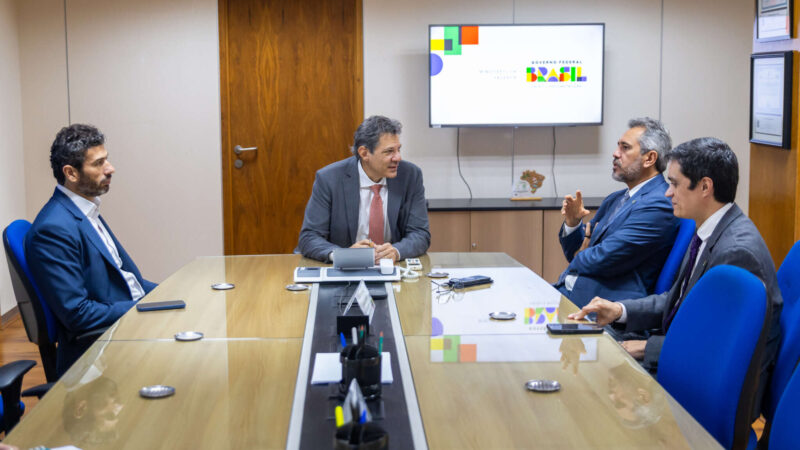 Em Brasília, governador Elmano de Freitas discute oportunidades de desenvolvimento do Ceará