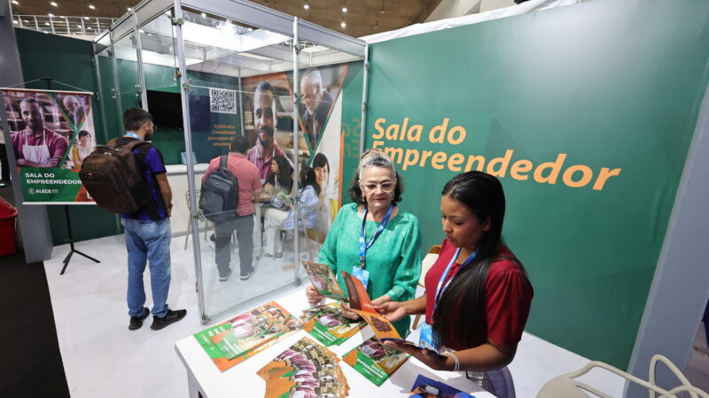 Sala do Empreendedor representa a Alece em Feira do Empreendedor do Sebrae