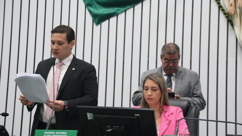 Projeto que institui Medalha Paes de Andrade na Alece começa a tramitar