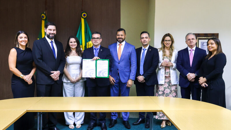 Alece e Abradep firmam parceria para fortalecer formação em direito eleitoral