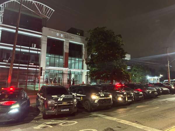 PCCE deflagra operação e cumpre 13 mandados de prisão preventiva e 33 de busca e apreensão contra suspeitos de integrar grupo criminoso