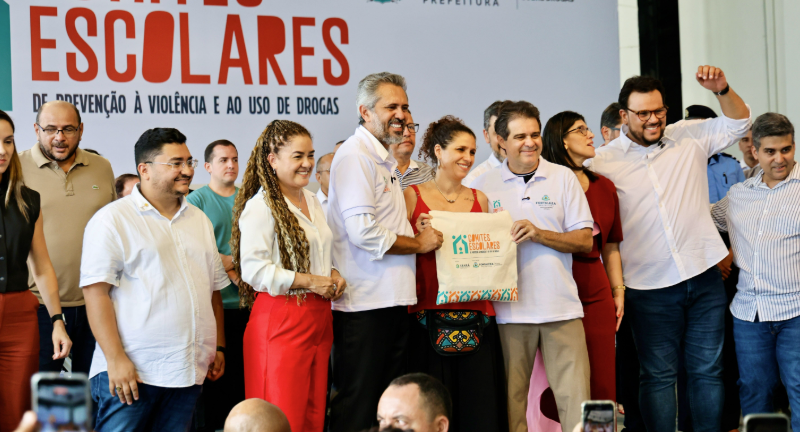 FORtaleCE: Prefeitura e Governo do Estado lançam Comitês Escolares com mais de 400 bolsas para prevenção à violência e ao uso de drogas