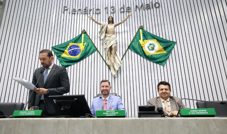 Onze proposições de parlamentares iniciam tramitação na Alece nesta quarta