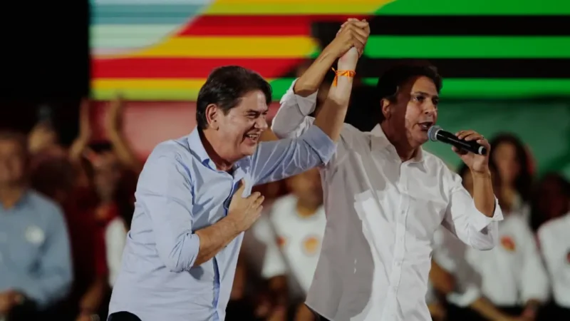 Em ato de Elmano, Camilo ressalta presença de Cid Gomes e diz que adversários são ‘time do ódio’