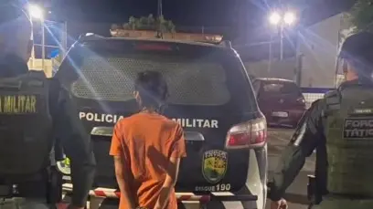 Mulher é presa por tentar matar PM com gargalo de garrafa de vidro em Independência